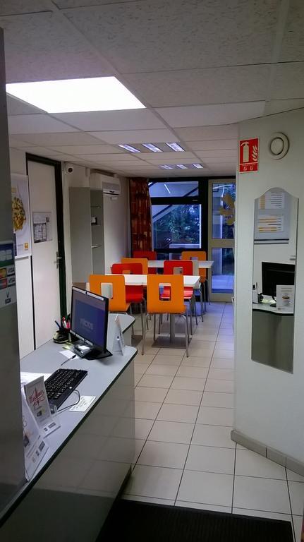 Premiere Classe Dreux Exterior foto